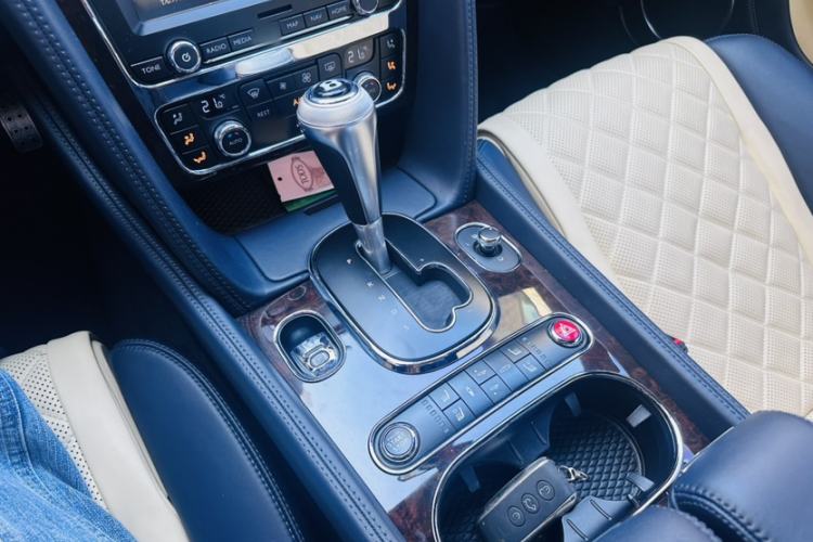 Used Bentley Continental 2014 4.0T GT V8 S Standard Edition Interior 6