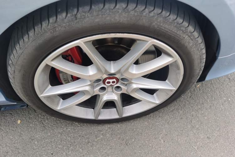 Used Bentley Continental 2014 4.0T GT V8 S Standard Edition Right Front Wheel Hub