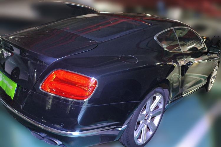 Used Bentley Continental 2015 4.0T GT V8 Standard Edition Rear Right 45 Deg