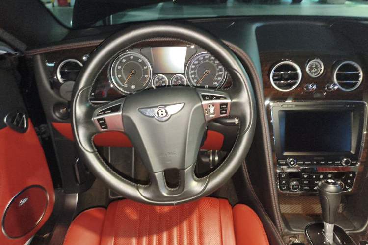 Used Bentley Continental 2015 4.0T GT V8 Standard Edition Steering Wheel