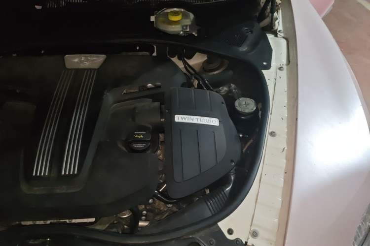 Used Bentley Continental 2015 4.0T GT V8 Standard Edition Engine Bay Left