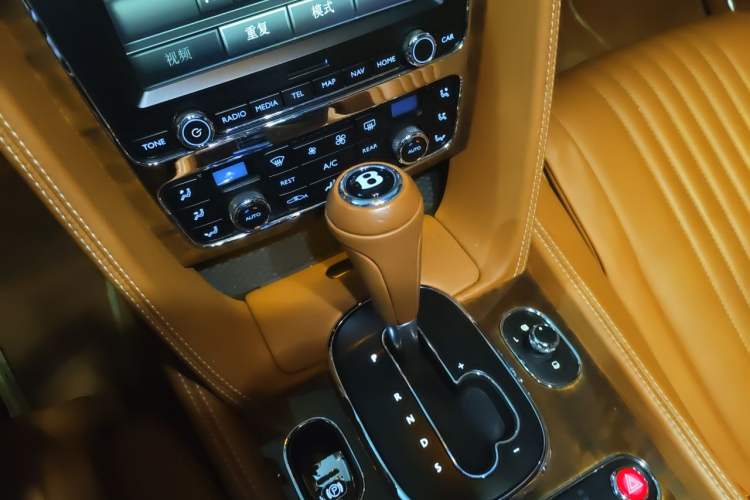 Used Bentley Continental 2015 4.0T GT V8 Standard Edition Gear Lever
