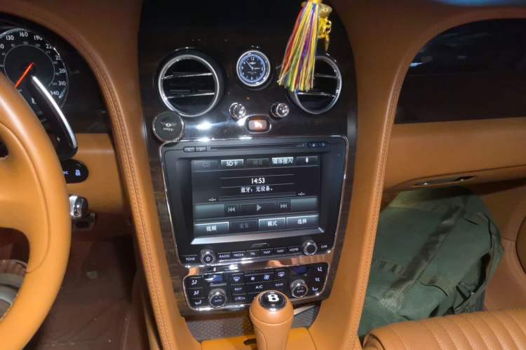 Used Bentley Continental 2015 4.0T GT V8 Standard Edition Audio And AC Panel