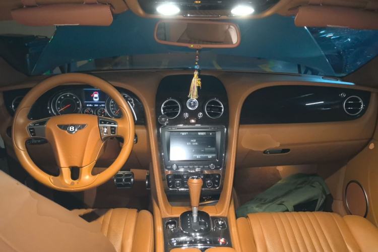 Used Bentley Continental 2015 4.0T GT V8 Standard Edition Center Console