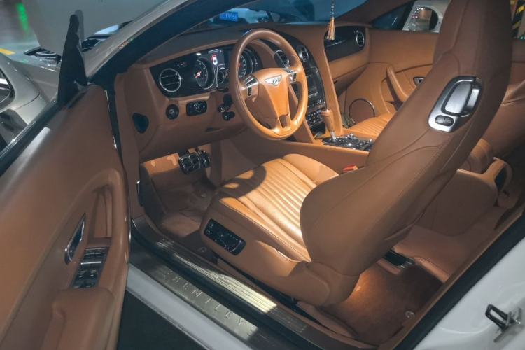 Used Bentley Continental 2015 4.0T GT V8 Standard Edition Driver Seat