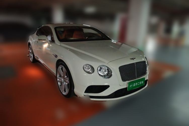 Used Bentley Continental 2015 4.0T GT V8 Standard Edition Front Right 45 Deg