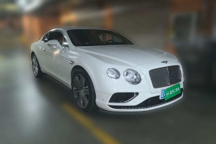 Used Bentley Continental 2015 4.0T GT V8 Standard Edition Front Right 45 Deg