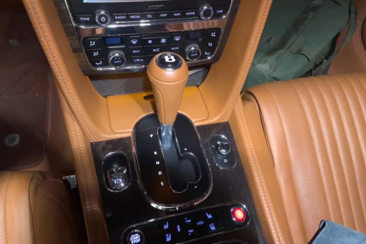 Used Bentley Continental 2015 4.0T GT V8 Standard Edition Gear Lever