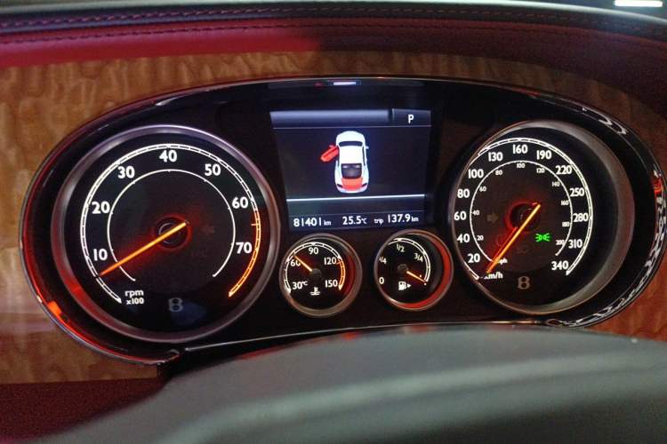 Used Bentley Continental 2015 4.0T GT V8 Standard Edition Instrument Cluster