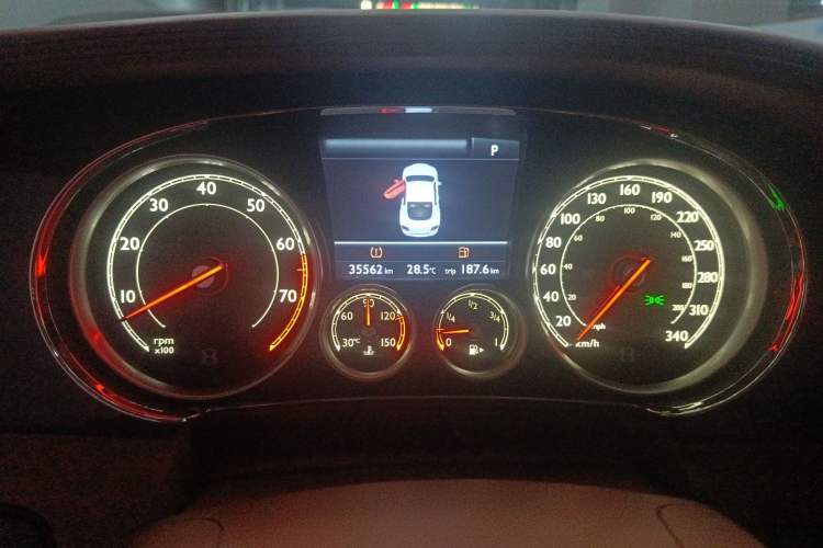 Used Bentley Continental 2015 4.0T GT V8 Standard Edition Instrument Cluster