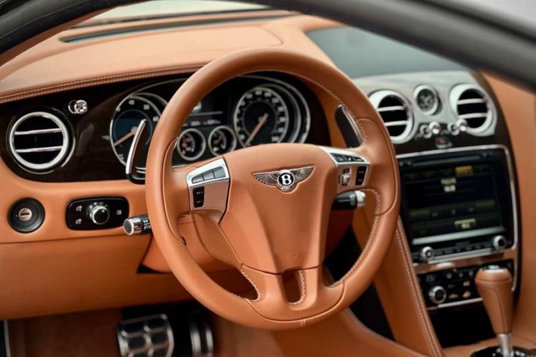 Used Bentley Continental 2015 4.0T GT V8 Standard Edition Interior 2