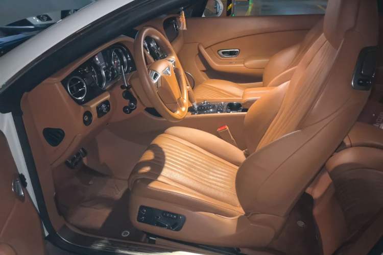 Used Bentley Continental 2015 4.0T GT V8 Standard Edition Left Front Seat