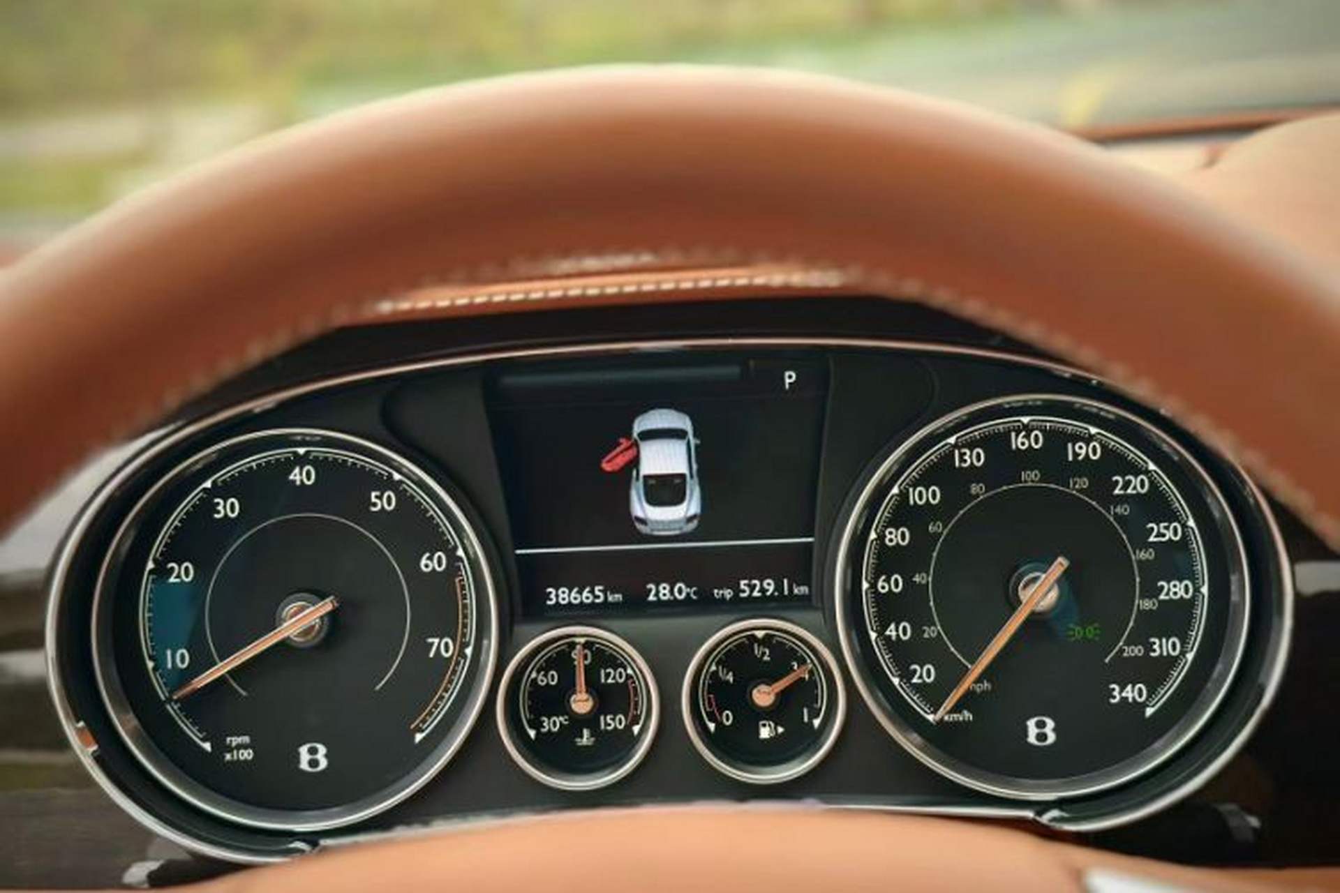 Used Bentley Continental 2015 4.0T GT V8 Standard Edition Odometer Close Up