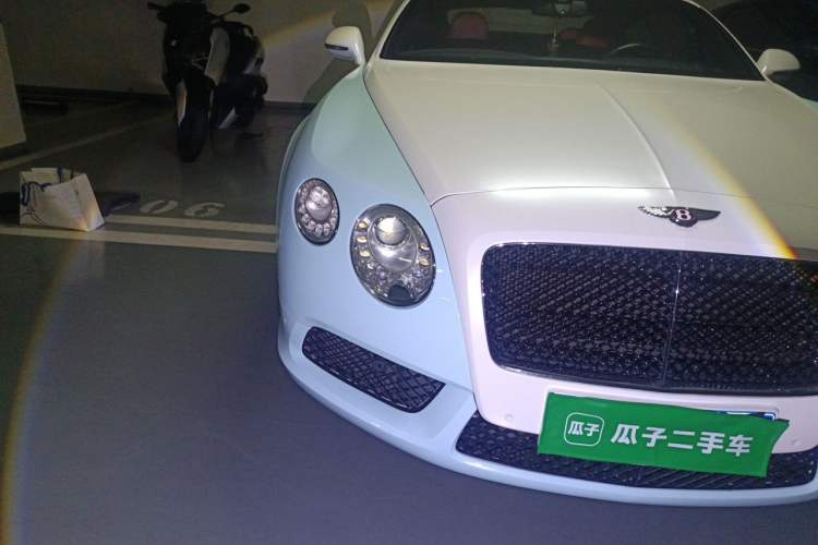 Used Bentley Continental 2015 4.0T GT V8 Standard Edition Right Front Headlight
