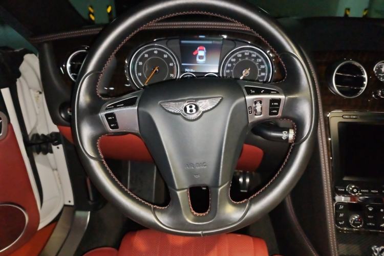 Used Bentley Continental 2015 4.0T GT V8 Standard Edition Steering Wheel