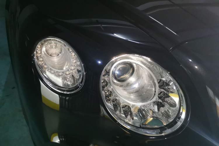 Used Bentley Continental 2016 4.0T GT V8 Standard Edition Right Front Headlight