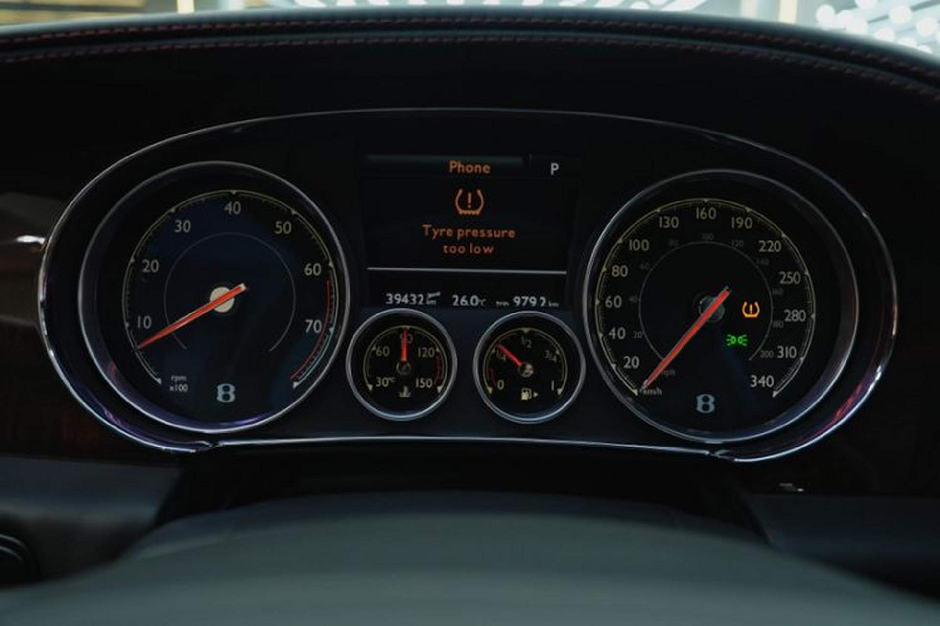 Used Bentley Continental 2016 4.0T GT V8 Standard Edition Odometer Close Up