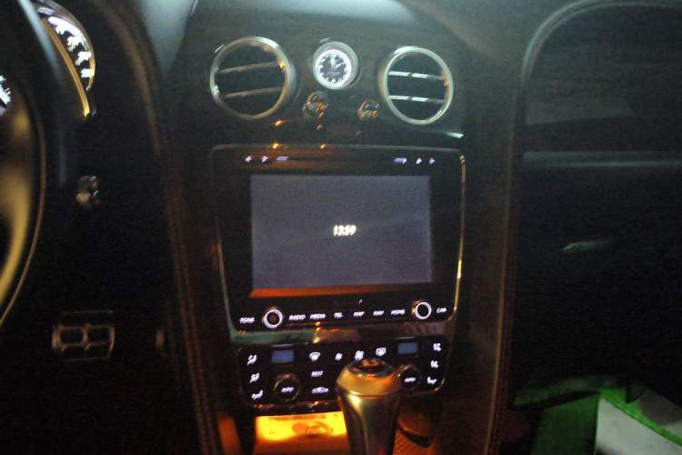 Used Bentley Continental 2017 4.0T GT V8 S Standard Edition Audio And AC Panel