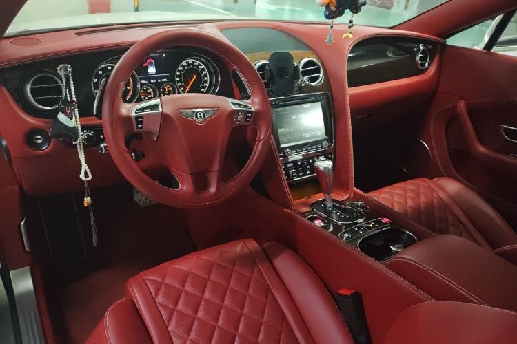 Used Bentley Continental 2017 4.0T GT V8 Convertible Center Console