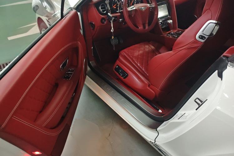 Used Bentley Continental 2017 4.0T GT V8 Convertible Driver Seat