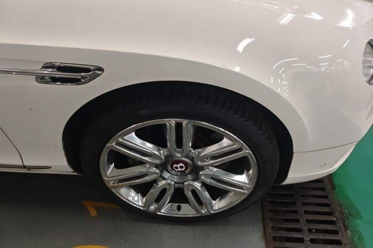 Used Bentley Continental 2017 4.0T GT V8 Convertible Right Front Wheel Hub