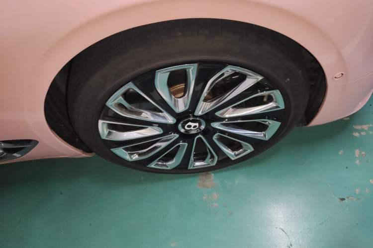 Used Bentley Continental 2018 6.0T GT W12 Right Front Wheel Hub