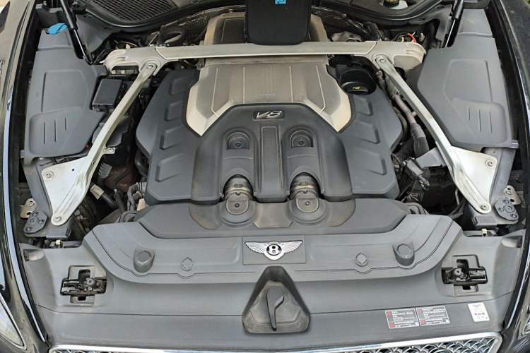 Used Bentley Continental 2020 4.0T GT V8 Engine Bay