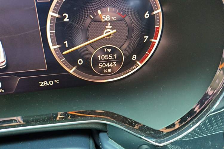Used Bentley Continental 2020 4.0T GT V8 Odometer Close Up