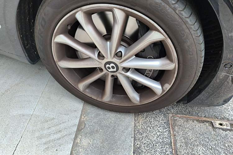 Used Bentley Continental 2020 4.0T GT V8 Right Front Wheel Hub