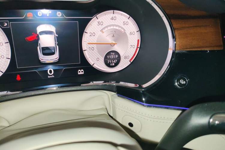 Used Bentley Continental 2020 4.0T GT V8 Odometer Close Up