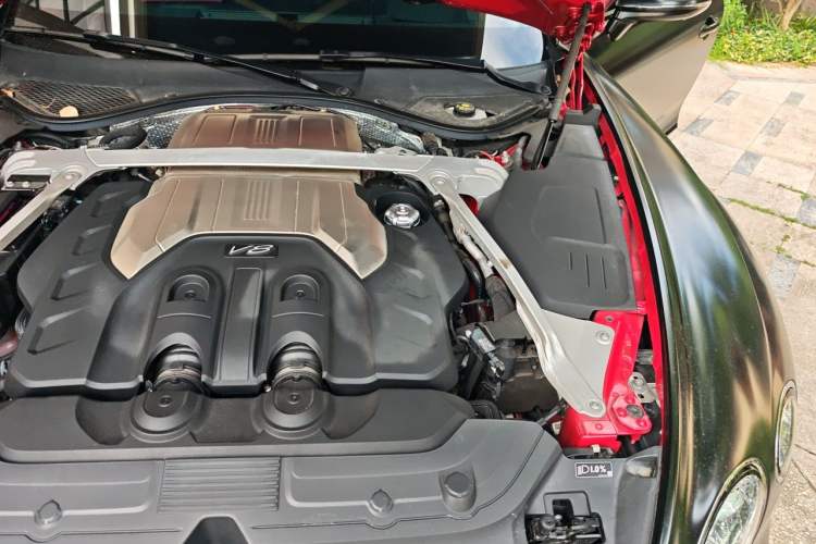 Used Bentley Continental 2022 4.0T GT V8 Mulliner Engine Bay Left