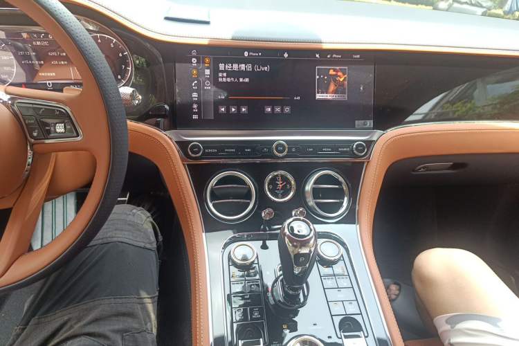 Used Bentley Continental 2022 4.0T GT V8 Mulliner Audio And AC Panel