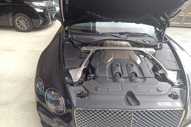 Used Bentley Continental 2022 4.0T GT V8 Mulliner Engine Bay Right