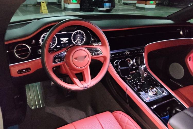 Used Bentley Continental 2022 4.0T GT V8 Mulliner Center Console
