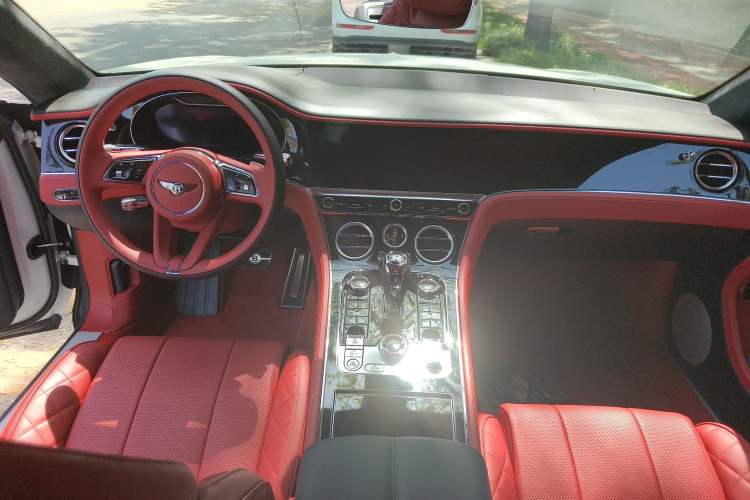 Used Bentley Continental 2022 4.0T GT V8 Mulliner Center Console