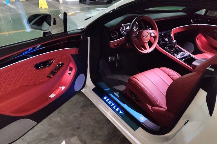 Used Bentley Continental 2022 4.0T GT V8 Mulliner Driver Seat