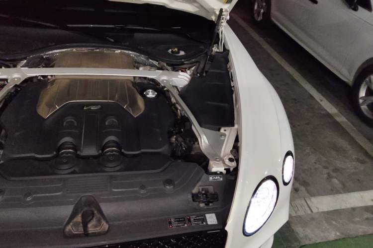 Used Bentley Continental 2022 4.0T GT V8 Mulliner Engine Bay Left