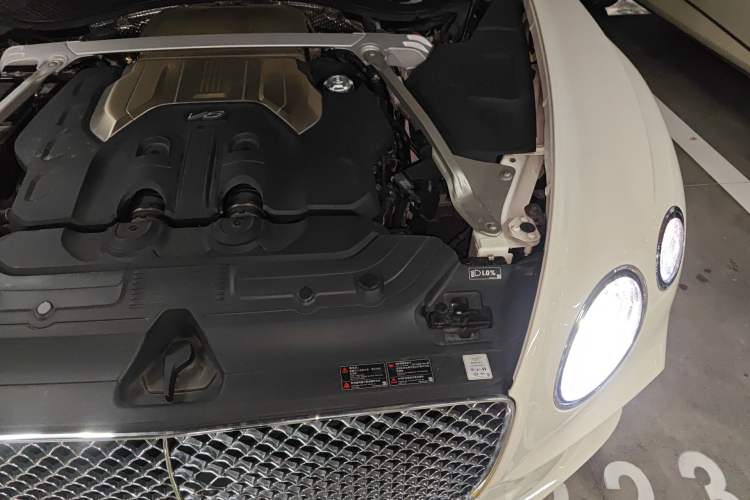Used Bentley Continental 2022 4.0T GT V8 Engine Bay Left