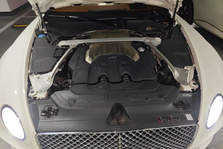 Used Bentley Continental 2022 4.0T GT V8 Engine Bay