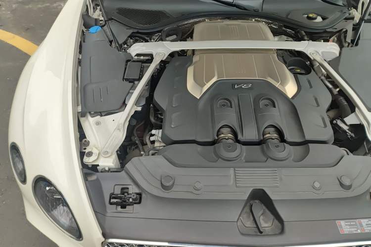 Used Bentley Continental 2022 4.0T GT V8 Engine Bay Right