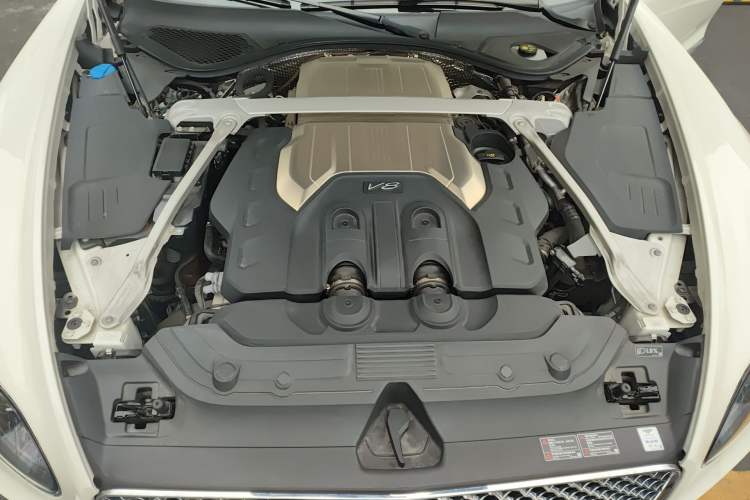 Used Bentley Continental 2022 4.0T GT V8 Engine Bay