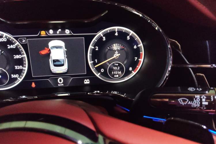 Used Bentley Continental 2022 4.0T GT V8 Mulliner Odometer Close Up