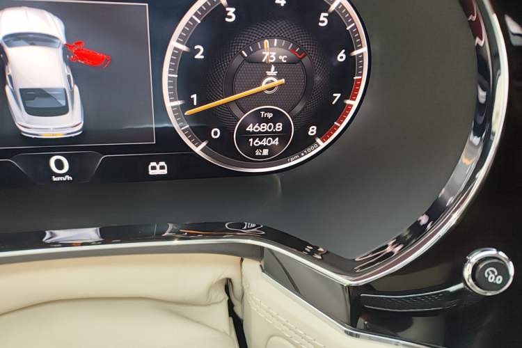 Used Bentley Continental 2022 4.0T GT V8 Odometer Close Up