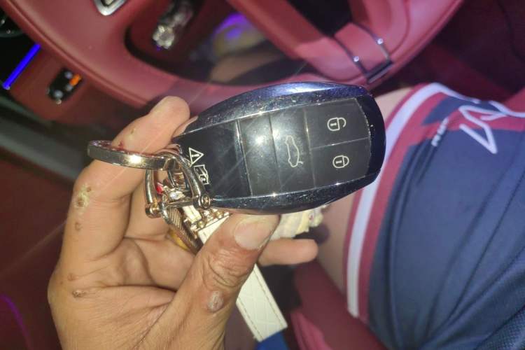 Used Bentley Continental 2023 4.0T GT V8 YADU Edition Vehicle Key