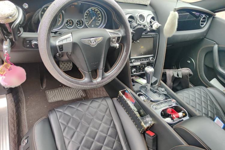 Used Bentley Continental GT  Center Console