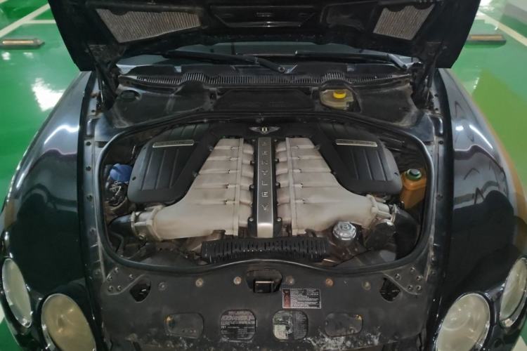 Used Bentley Flying Spur 2005 6.0T Standard Edition Engine Bay