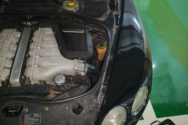 Used Bentley Flying Spur 2005 6.0T Standard Edition Engine Bay Left