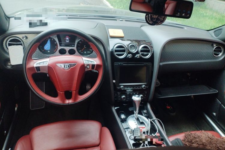 Used Bentley Flying Spur 2010 6.0T Five-Seat Version Center Console