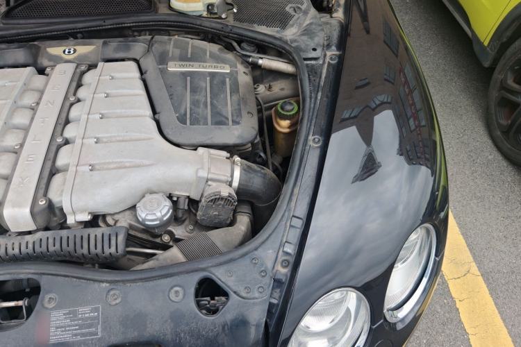 Used Bentley Flying Spur 2010 6.0T Four-Seat Version Engine Bay Left