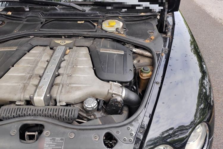 Used Bentley Flying Spur 2010 6.0T Four-Seat Version Engine Bay Left